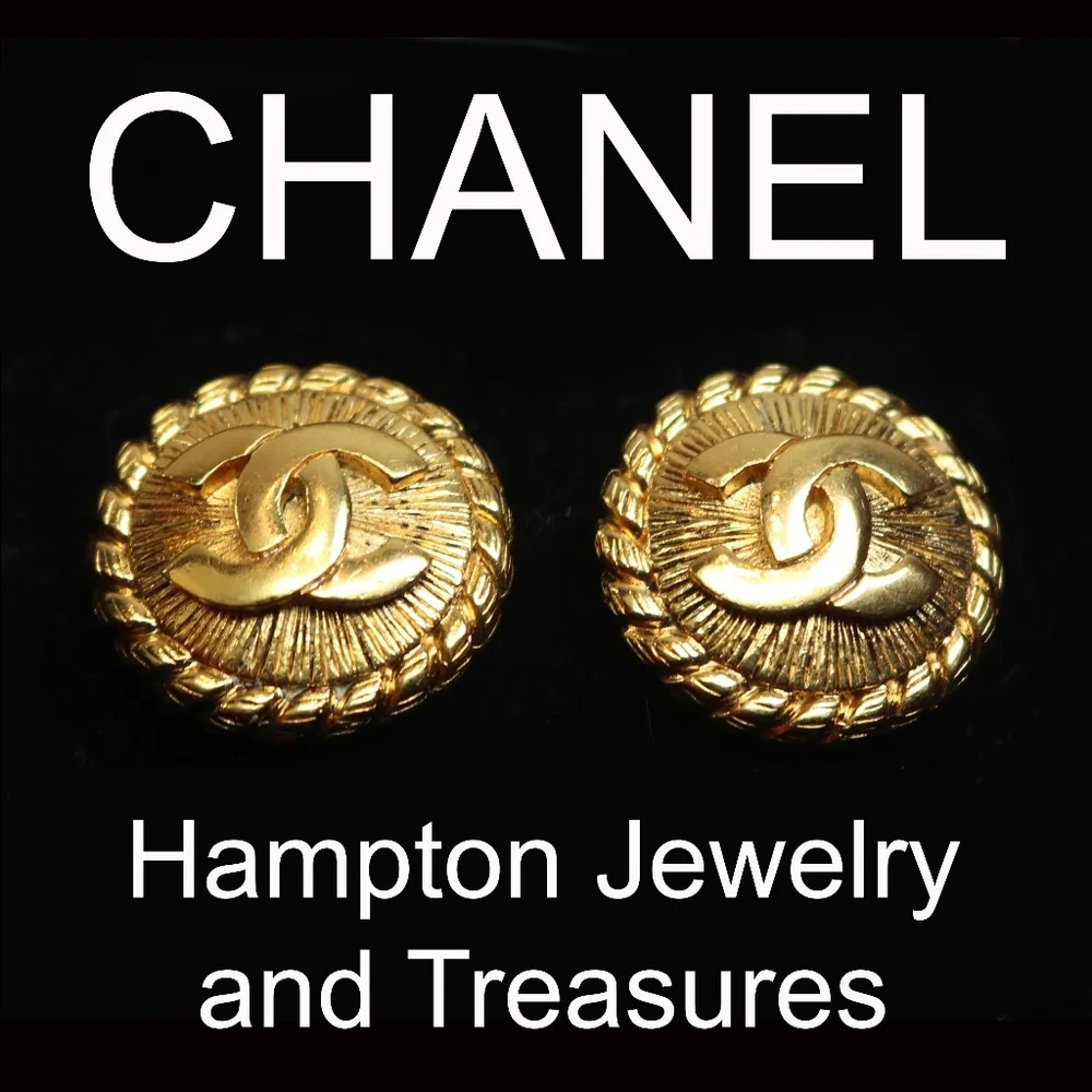 Chanel CC Logo Gold Plated Earrings ~ Vintage Chanel Clip-on Earrings ~ EUC